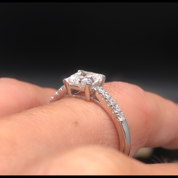 1ct moissanite diamond ring with Certificate - Picture 4 of 14